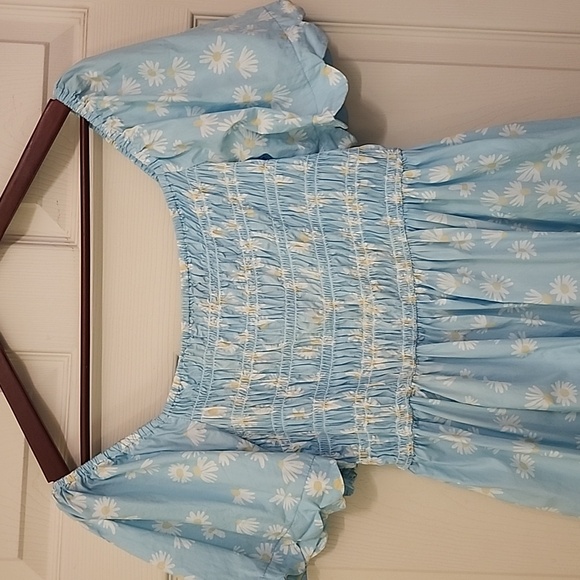 Simply Southern Size Medium Womens Light Blue With Daisies Dress - Picture 2 of 15